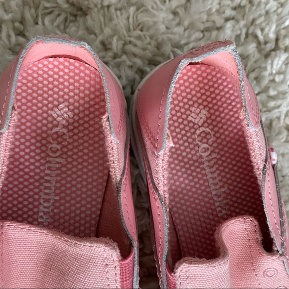 Girls Columbia Omni Grip boat/uniform slip on - Picture 3 of 4